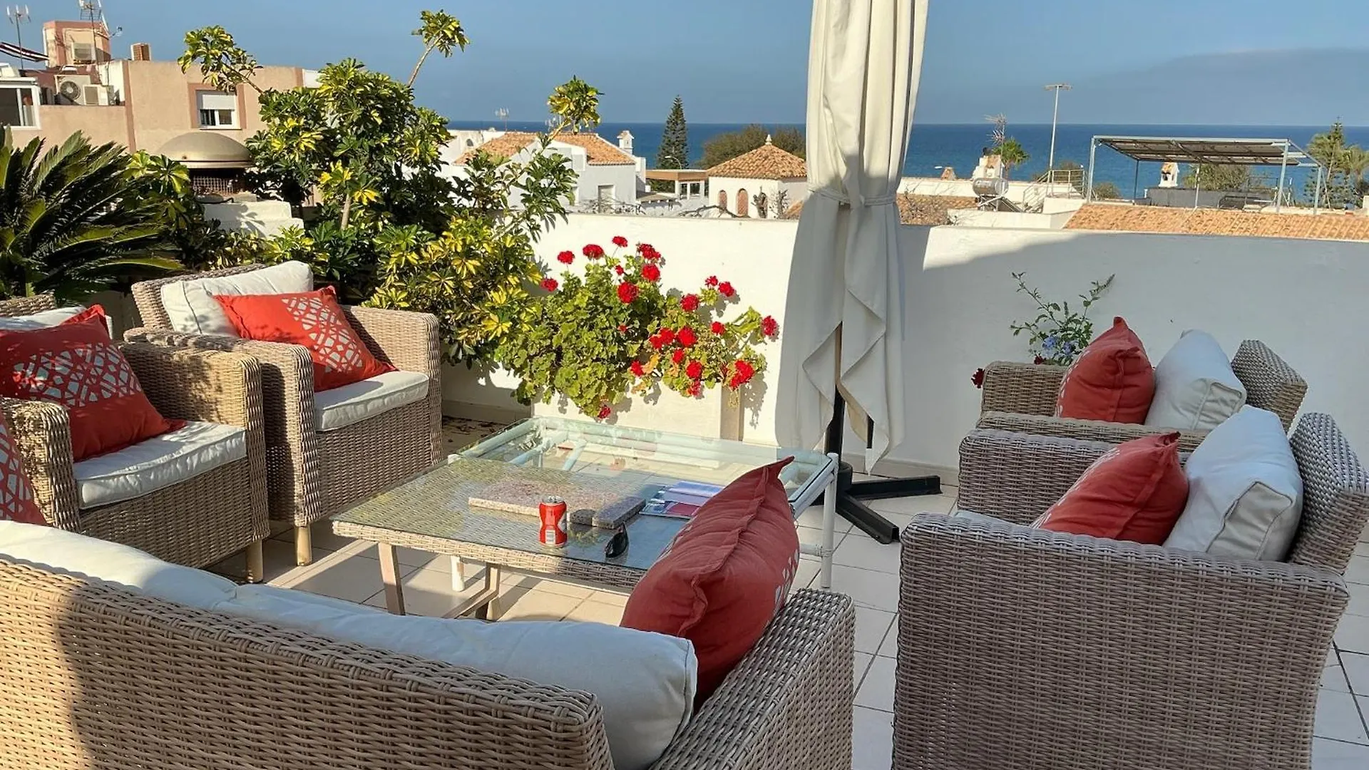 Large Villa Private Pool And Garden Near Beach Roquetas de Mar Holiday home
